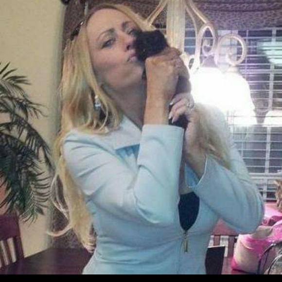 Meet your Posher, April - Picture 1 of 1